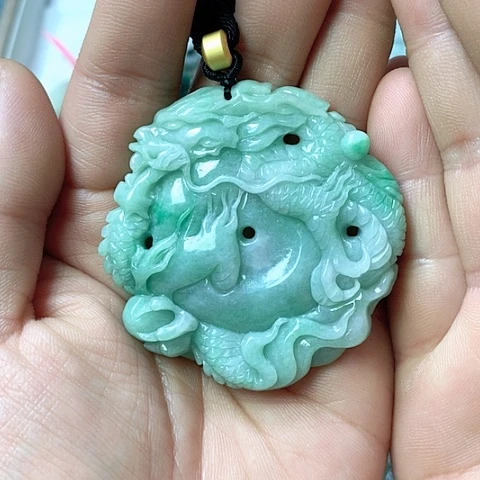 翡翠颈饰未镶嵌A****?天然缅甸翡翠a货