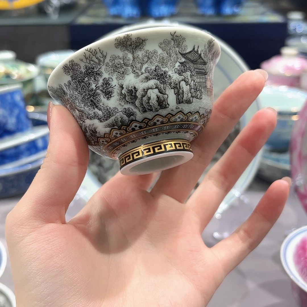 瓷片景德镇瓷器精品陈列