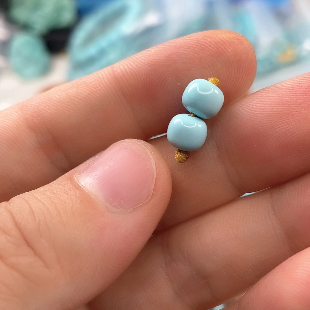 绿松石未镶嵌颈饰