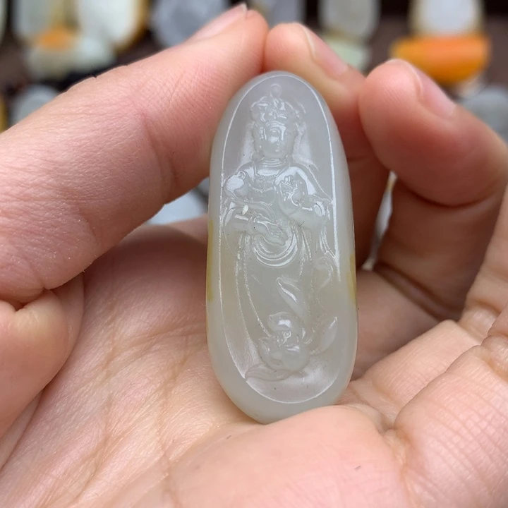 和田玉未镶嵌颈饰