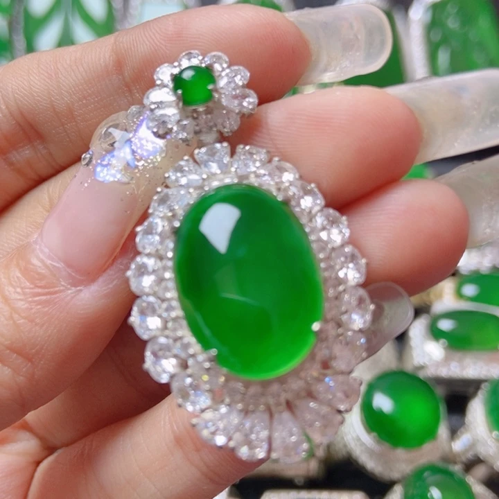 翡翠颈饰银S925镶嵌1633408。