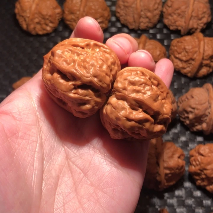 石***啊文玩核桃把件四开