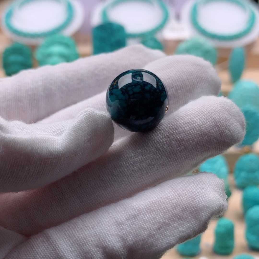 绿松石配饰未镶嵌