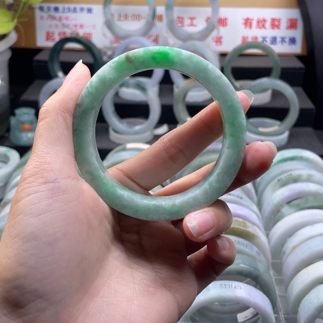 【闪购商品】未镶嵌手镯定制翡翠菩***树