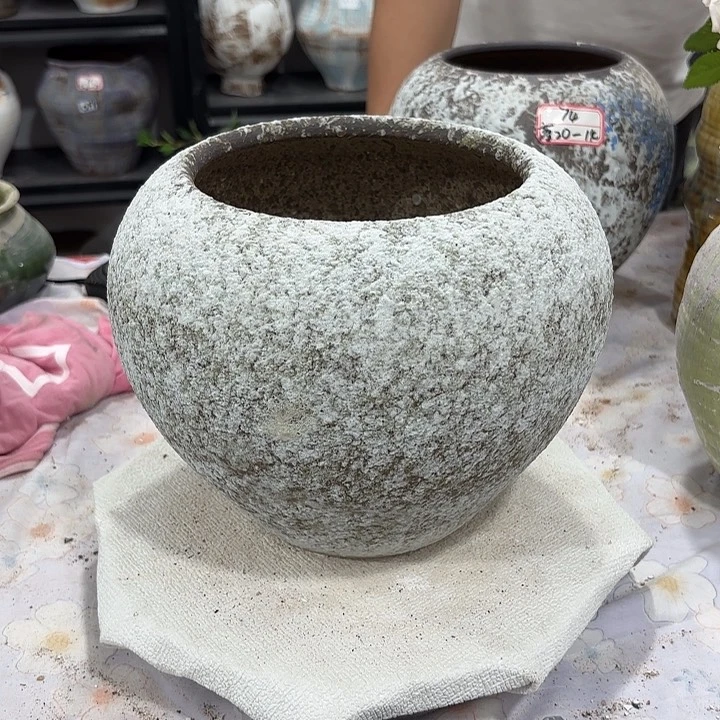 摆件高19，口15，无孔