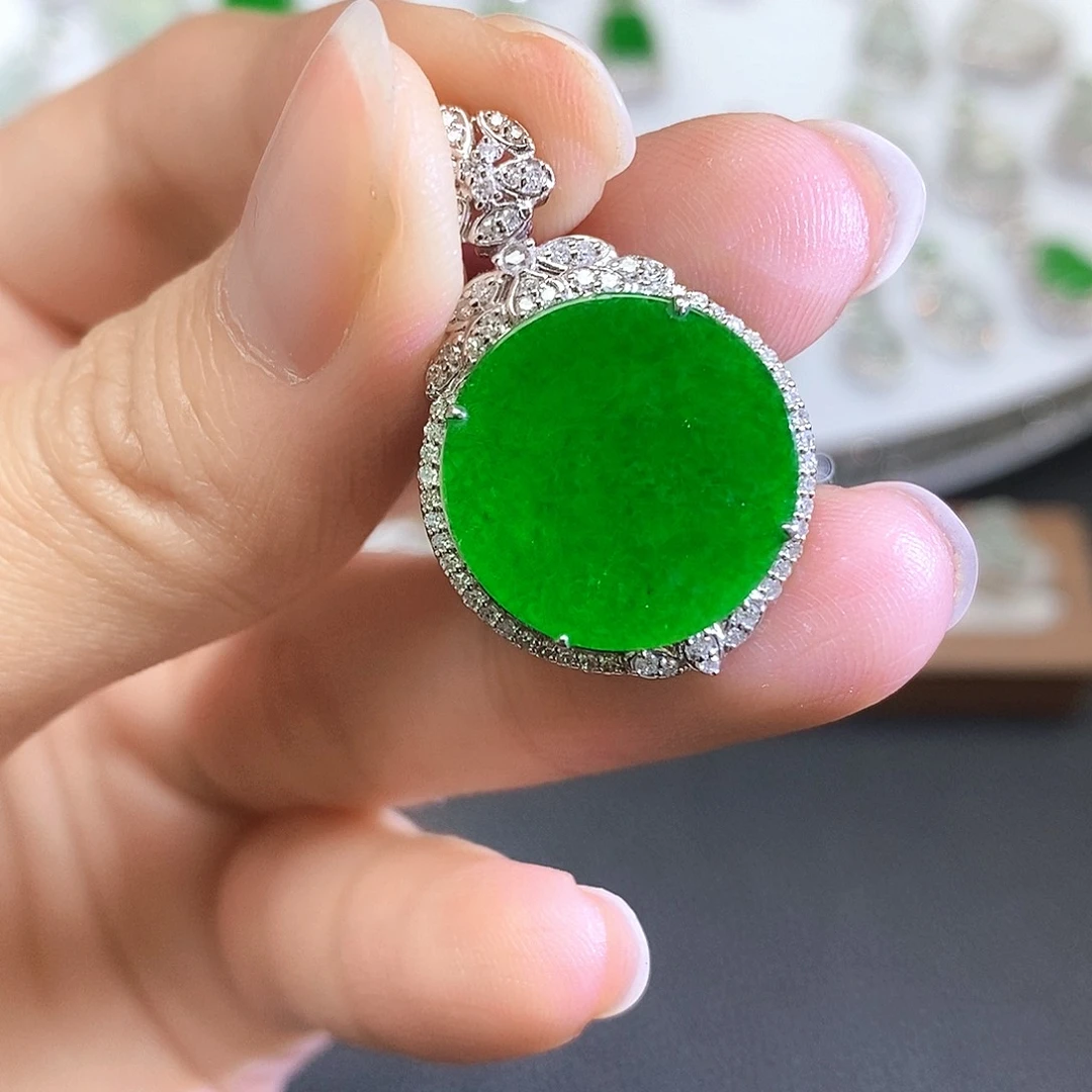 翡翠18K金镶嵌吊坠(不含链)