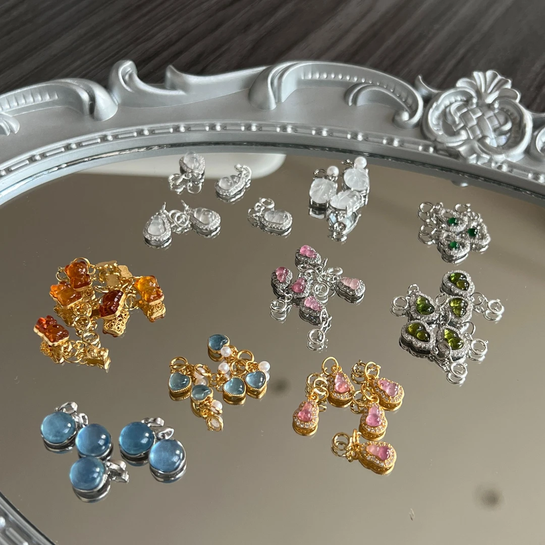 天然矿石精致小吊坠