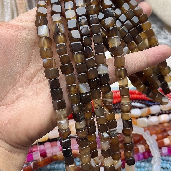 玛瑙/玉髓未镶嵌珠宝半成品一条7mm左右梦幻玛瑙方糖