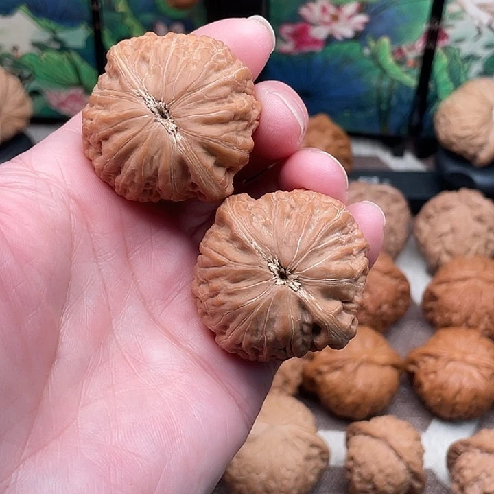 惟***愿核桃手串/手链铁锤40