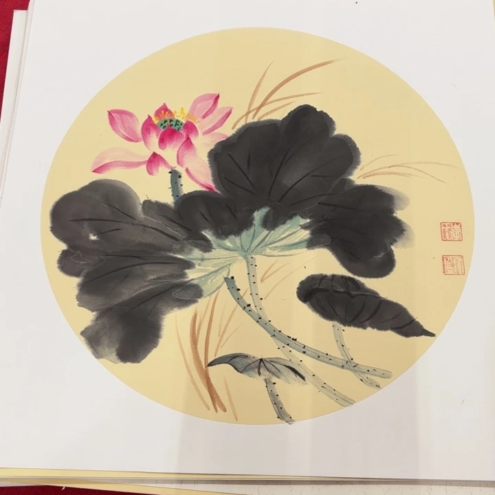 国画花鸟的翅膀和翅膀是一样长在