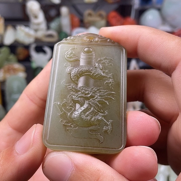 和田玉（糖玉）未镶嵌颈饰