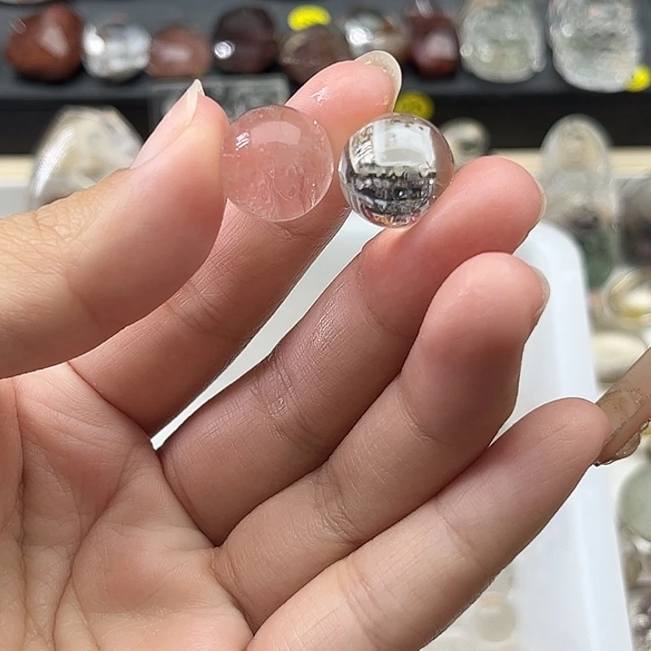 未镶嵌吊坠(赠链)水晶