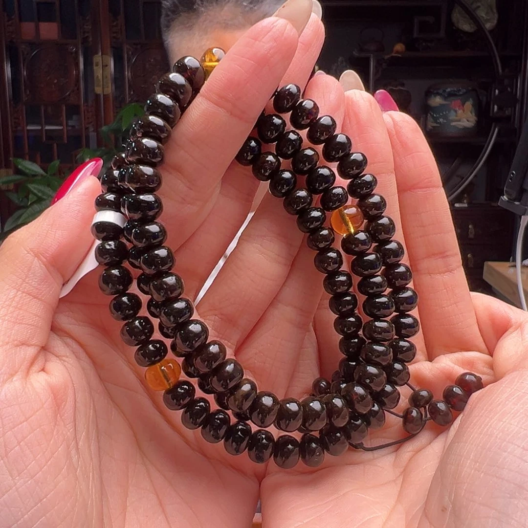 维***根未镶嵌琥珀裸石抚顺琥珀20464七