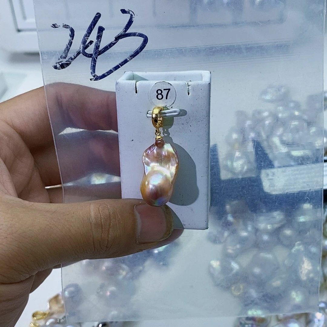 淡水珍珠合金颈饰