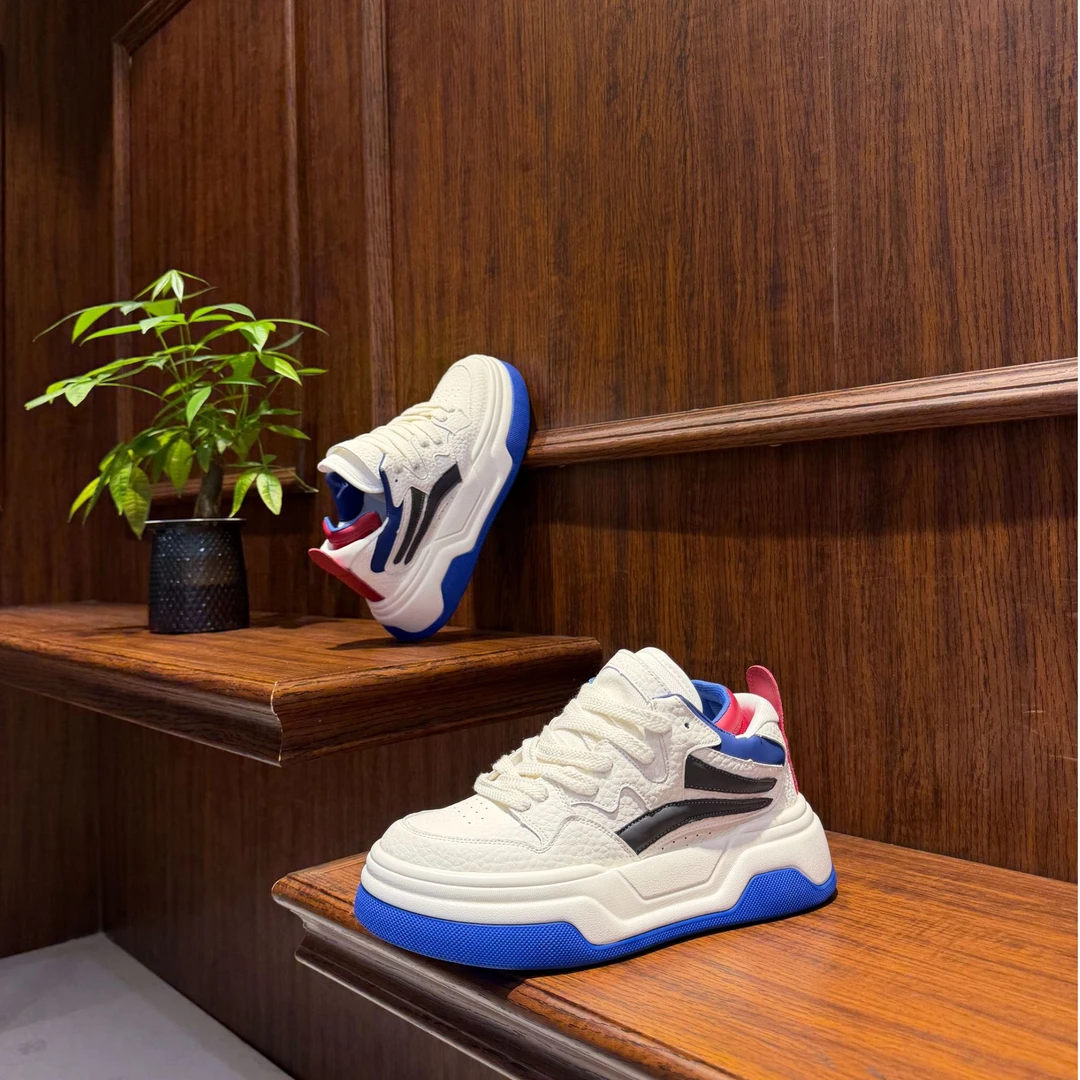 男鞋2026新款皮面拼色厚底耐磨百搭舒适轻奢运动休闲个性潮流潮鞋