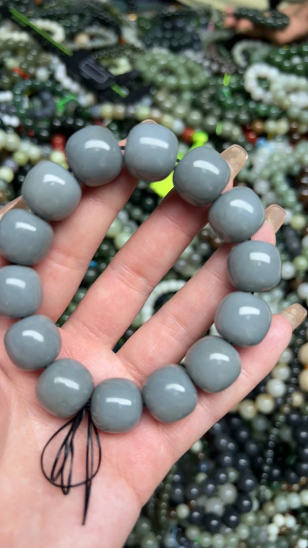 和田玉未镶嵌时尚