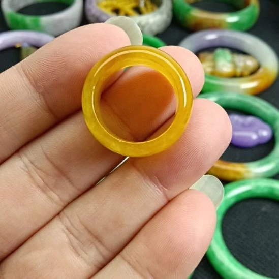 翡翠未镶嵌挂件翡翠