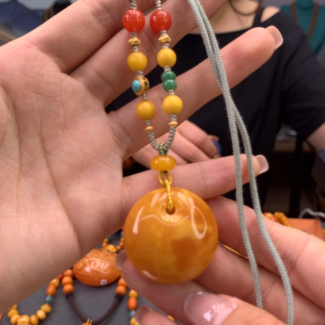 未镶嵌颈饰蜜蜡天然