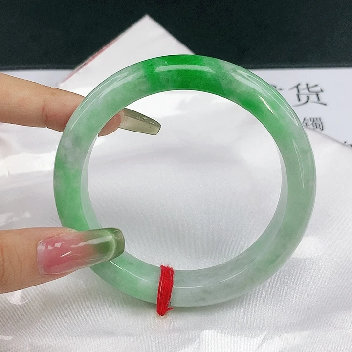 翡翠未镶嵌手镯圈62.6，0B055