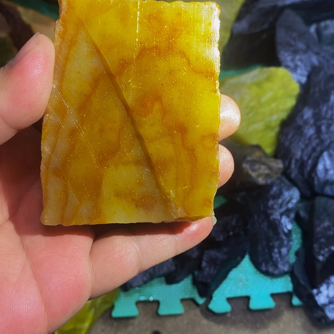 岫玉未镶嵌岫玉原石