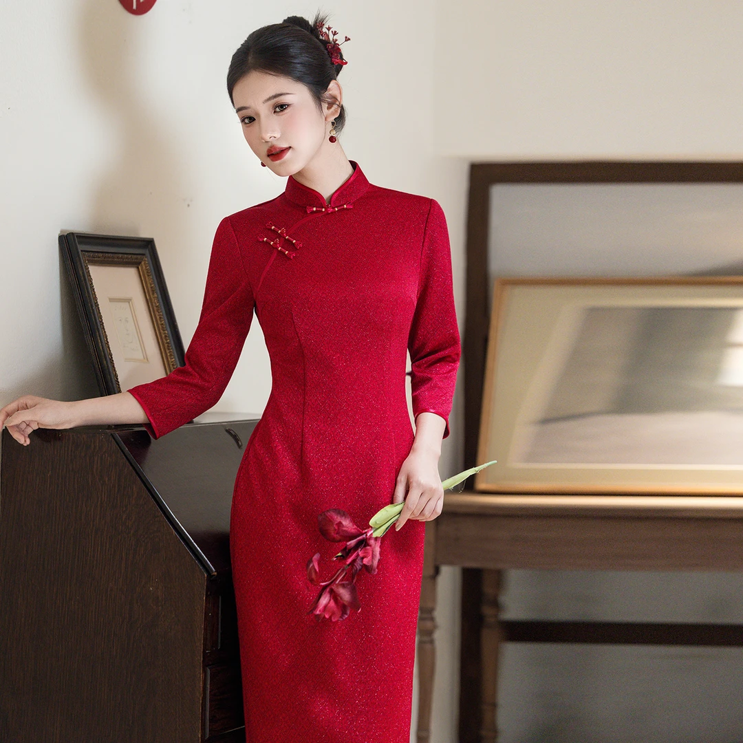 2025新款秋冬女旗袍敬酒服妈妈装外嫁新娘酒红色订婚七分袖喜婆婆
