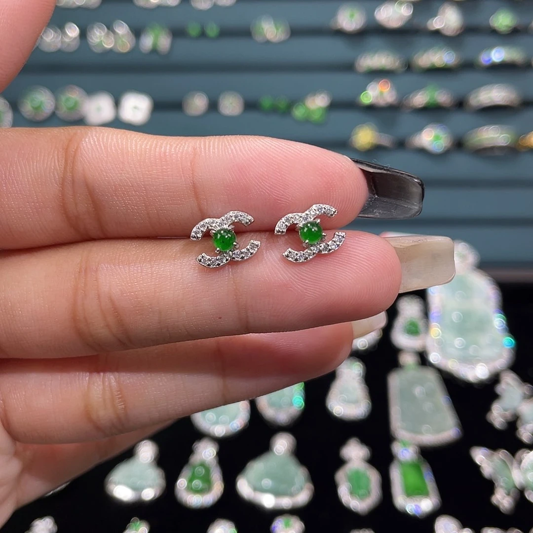 未镶嵌翡翠耳饰耳钉