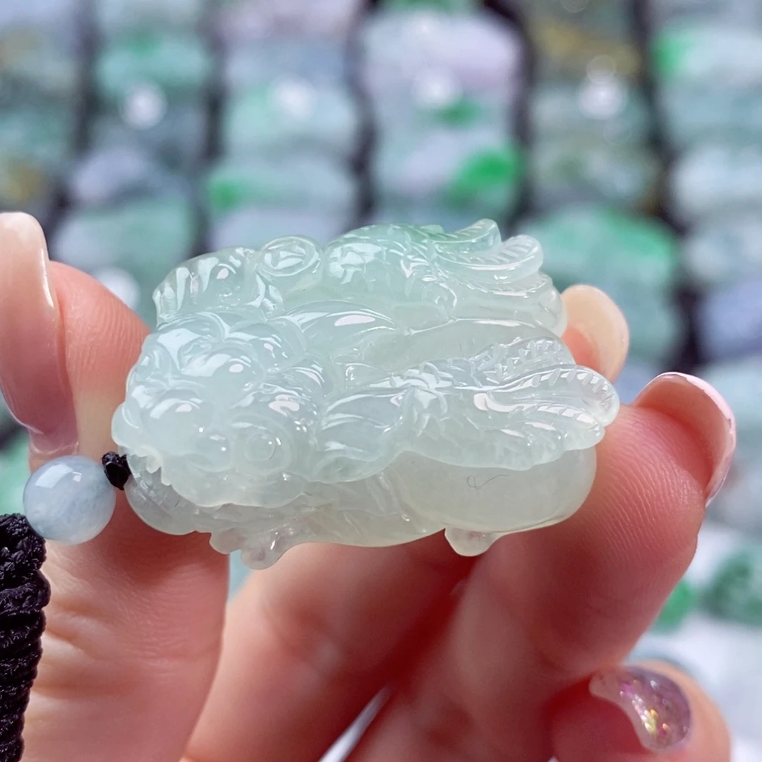 颈饰未镶嵌翡翠天然