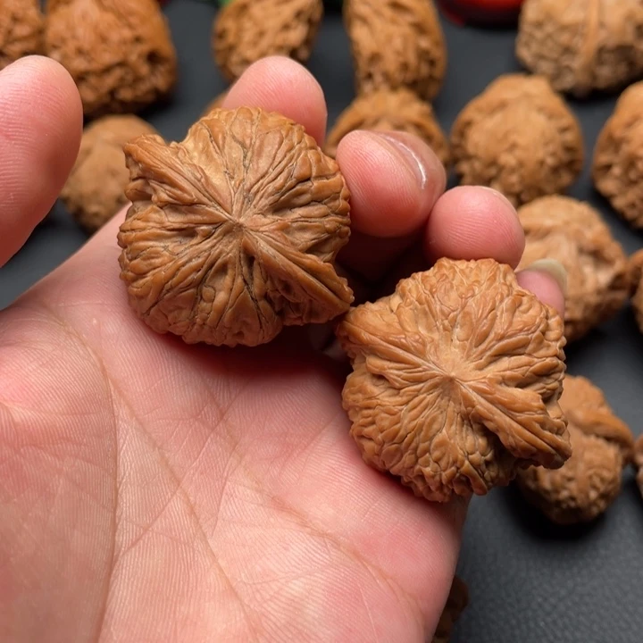 文玩核桃把件磨盘