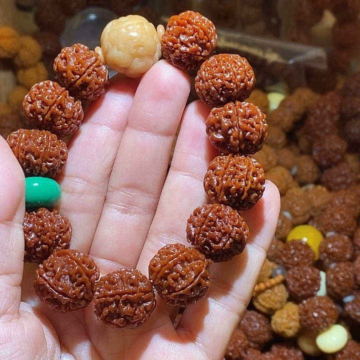 金刚菩提吊坠196玉华貔貅➕绿平安扣