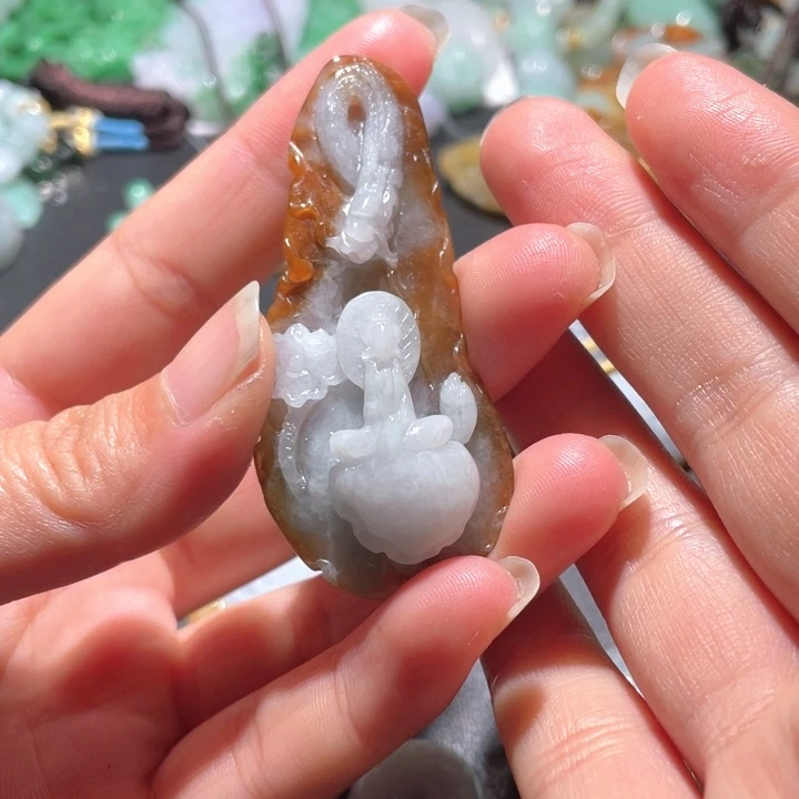 【闪购商品】翡翠颈饰未镶嵌天然翡翠