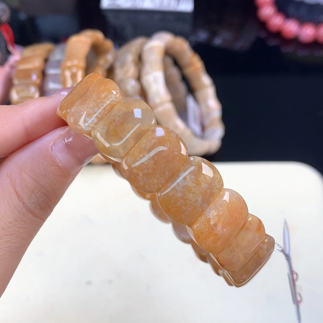 【闪购商品】颈饰未镶嵌硅化珊瑚（珊瑚玉）福利手牌（11号）