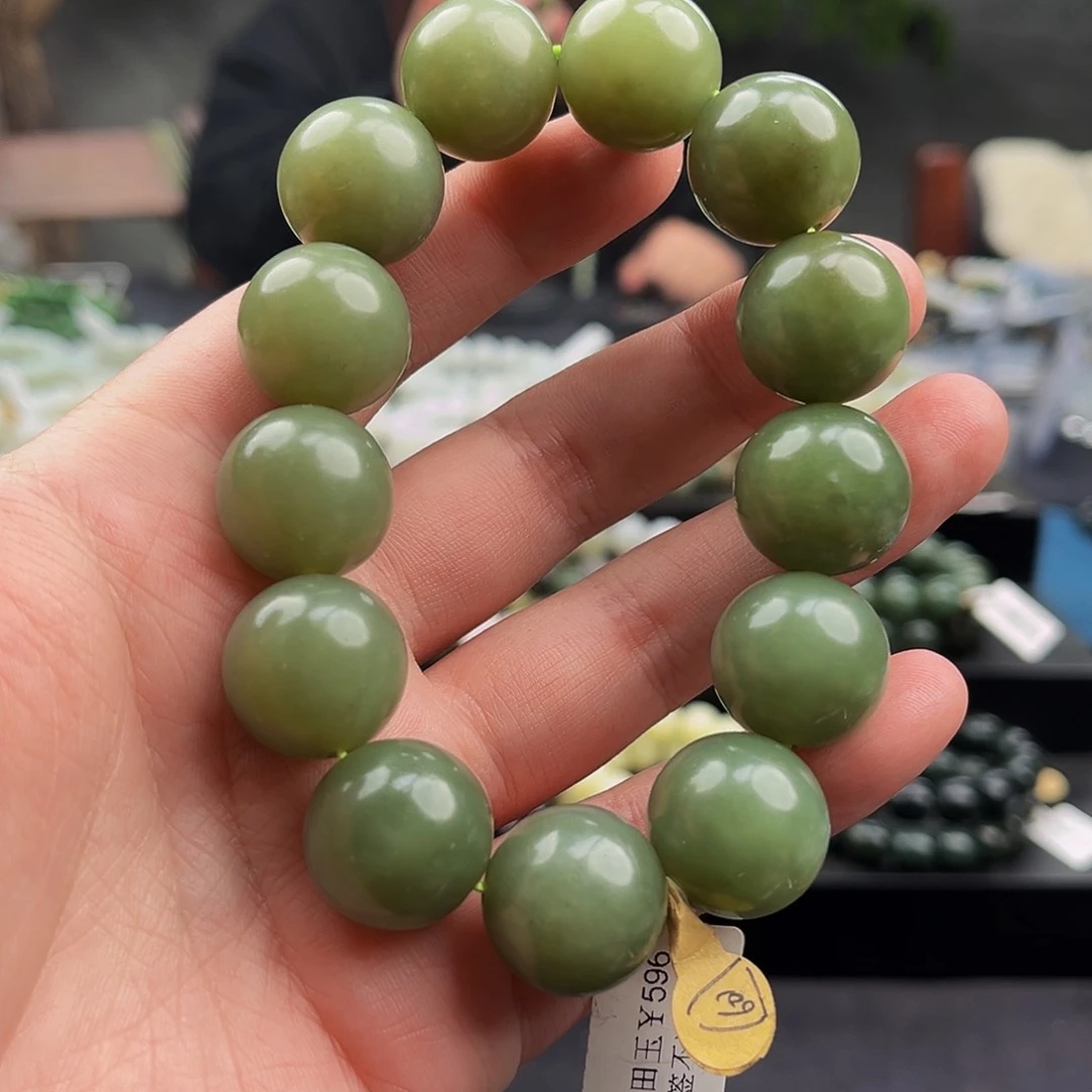 和田玉手串未镶嵌