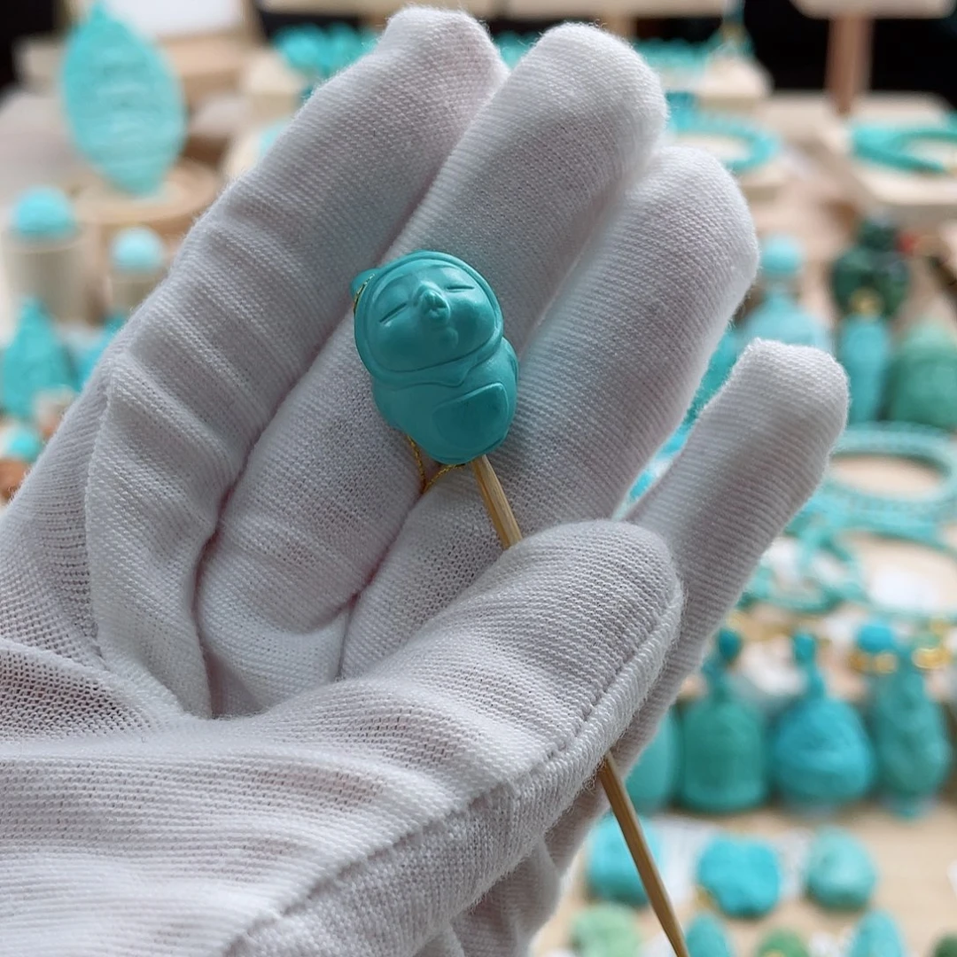 绿松石未镶嵌珠宝奇石