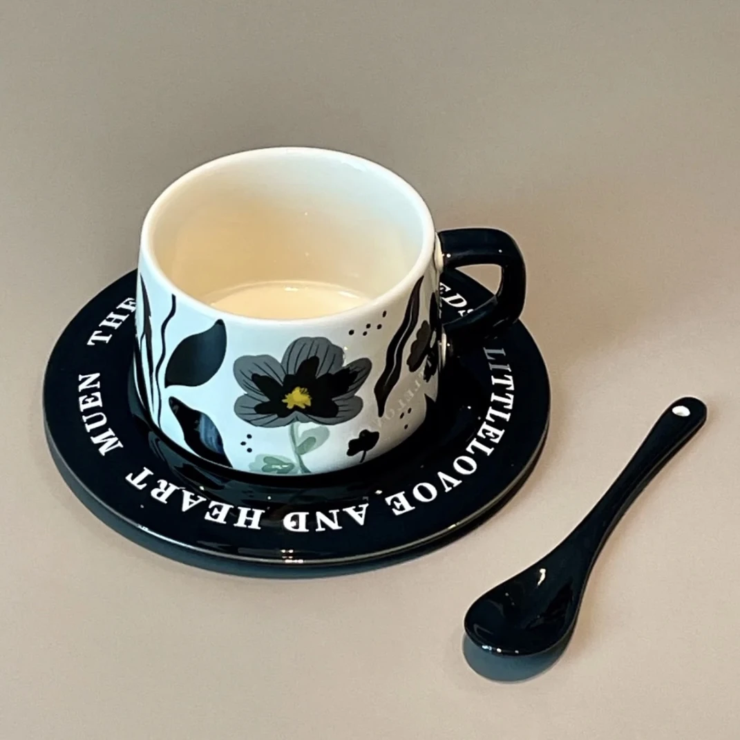 满氛咖啡杯碟套装高档精致陶瓷茶杯复古女士高颜值下午茶杯子勺子