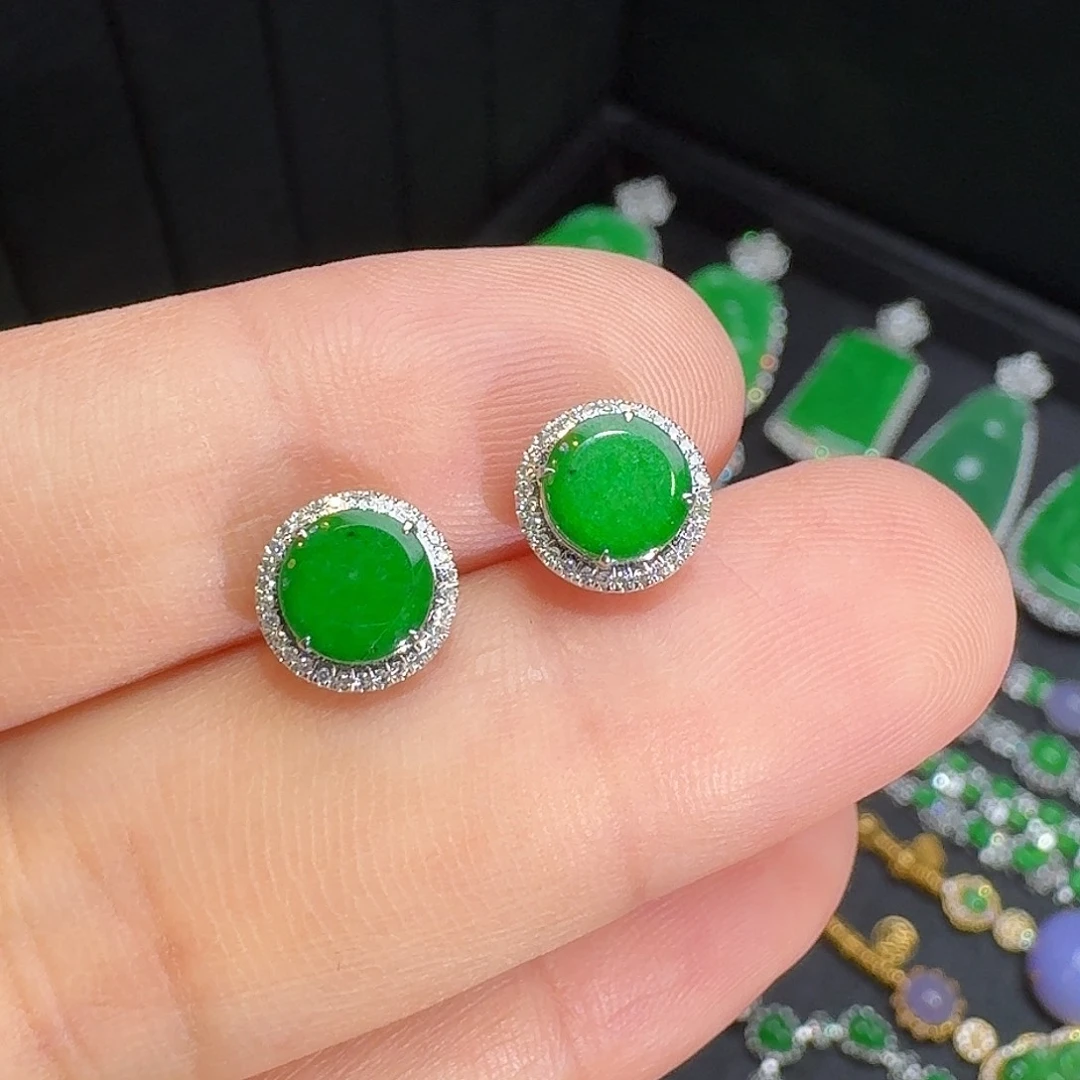 18K金镶嵌翡翠耳饰