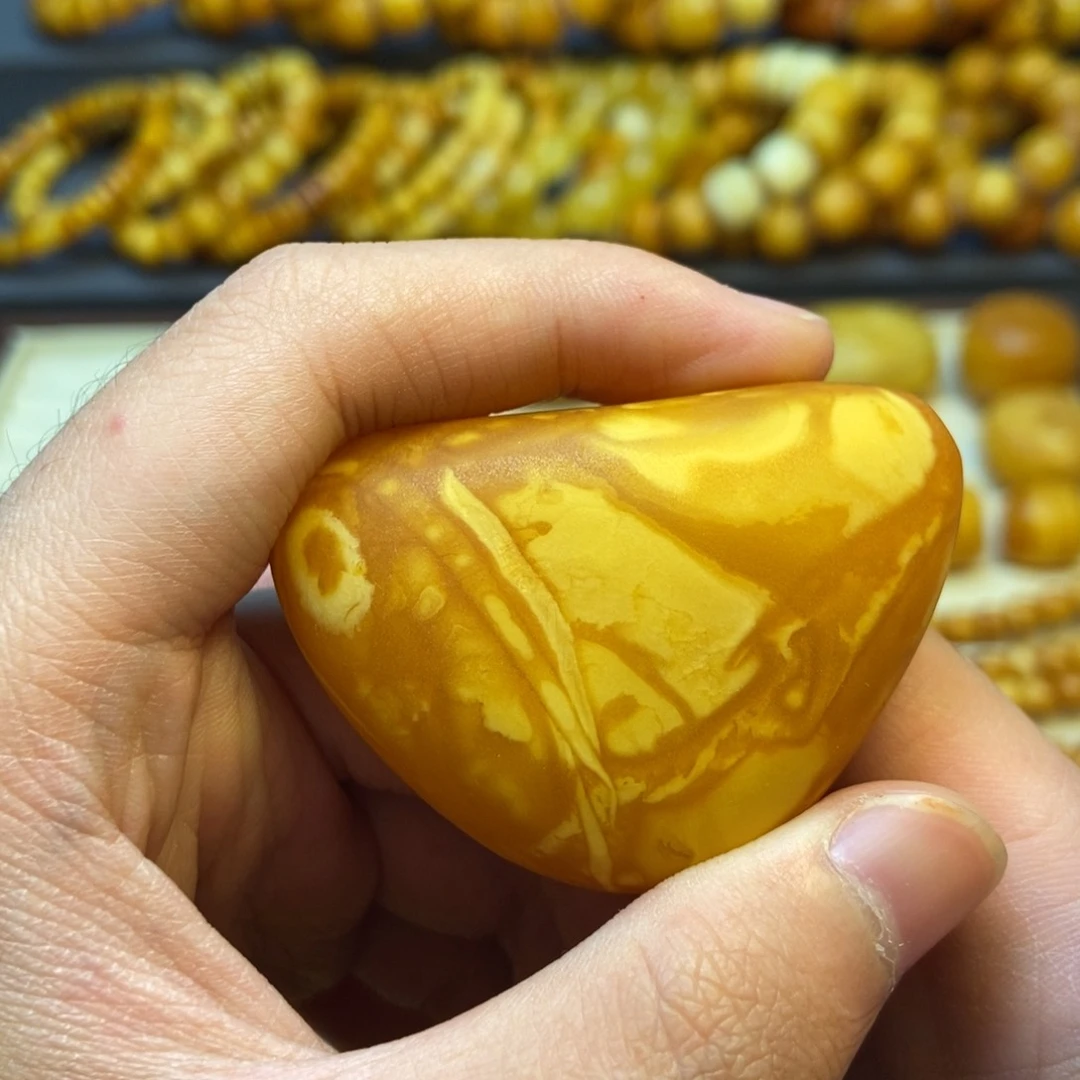 琥珀未镶嵌珠宝奇石