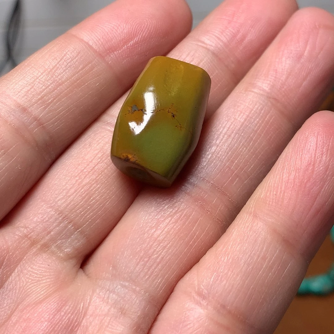 那***我绿松石未镶嵌珠宝奇石