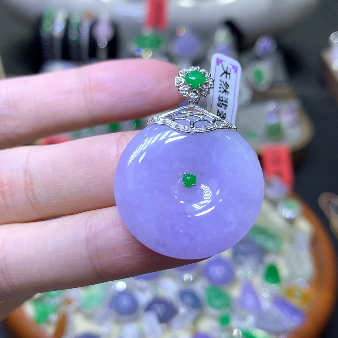 【闪购商品】翡翠颈饰18K金镶嵌翡翠吊坠项链