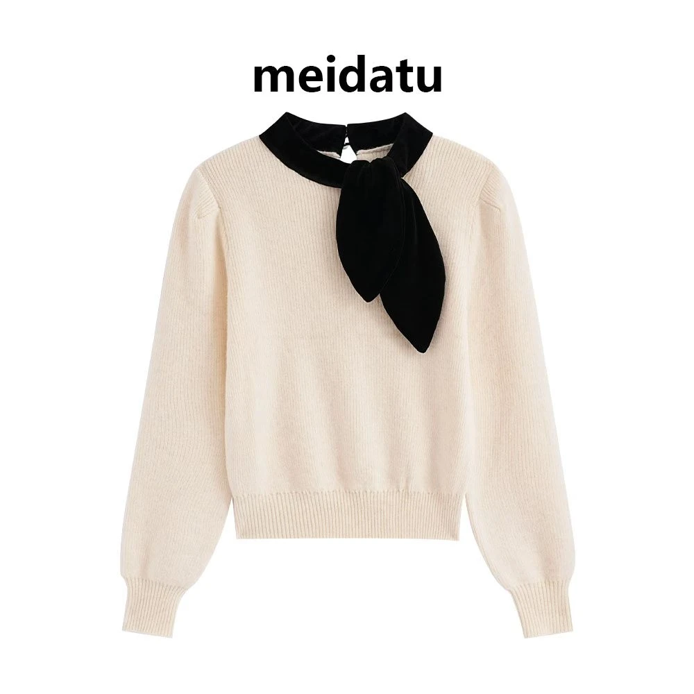 美哒兔（赫本少女）韩系温柔风蝴蝶结系带毛衣CM950-27Q