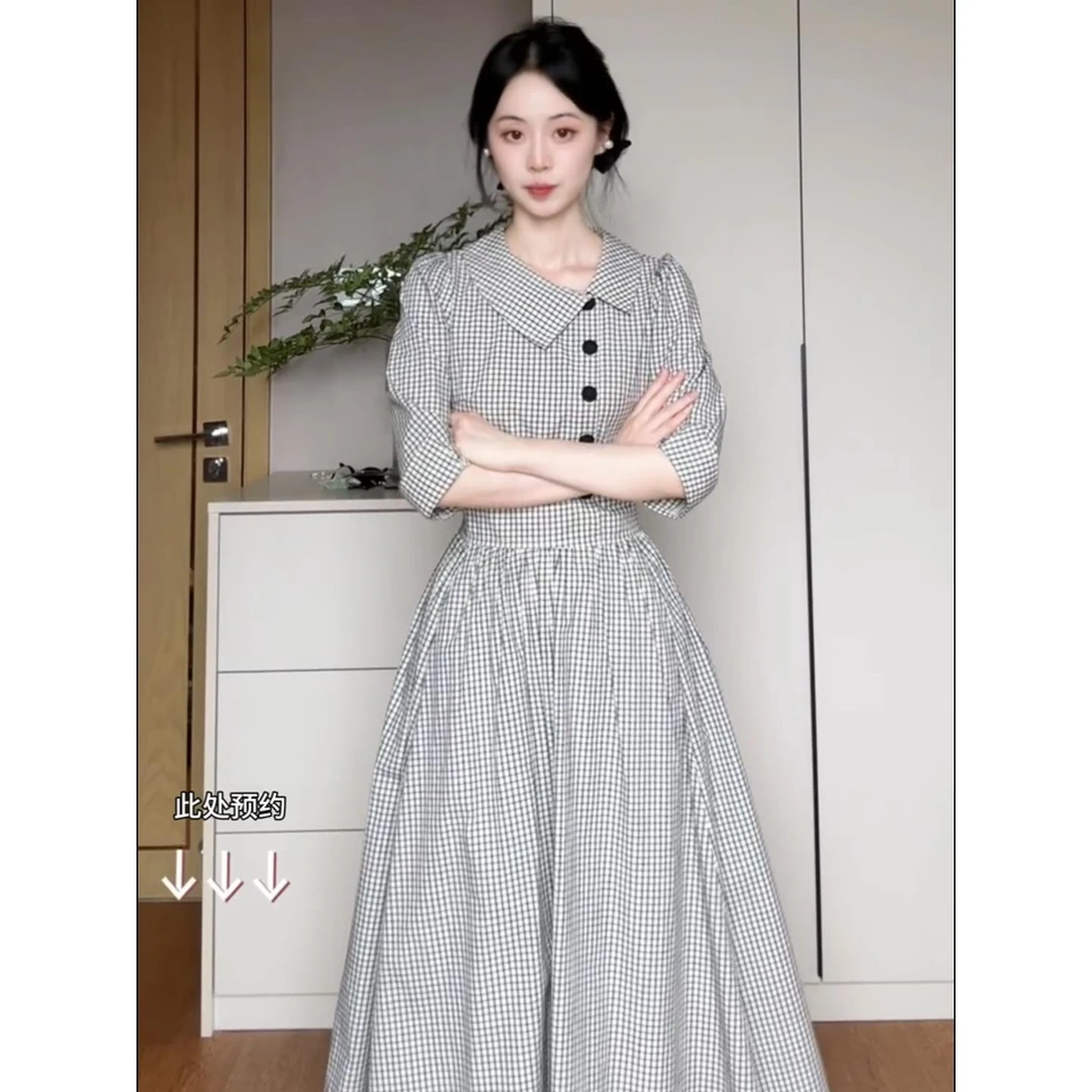 巨好看千金风盐系轻熟法式黑色格子连衣裙显瘦气质简单大方的裙子