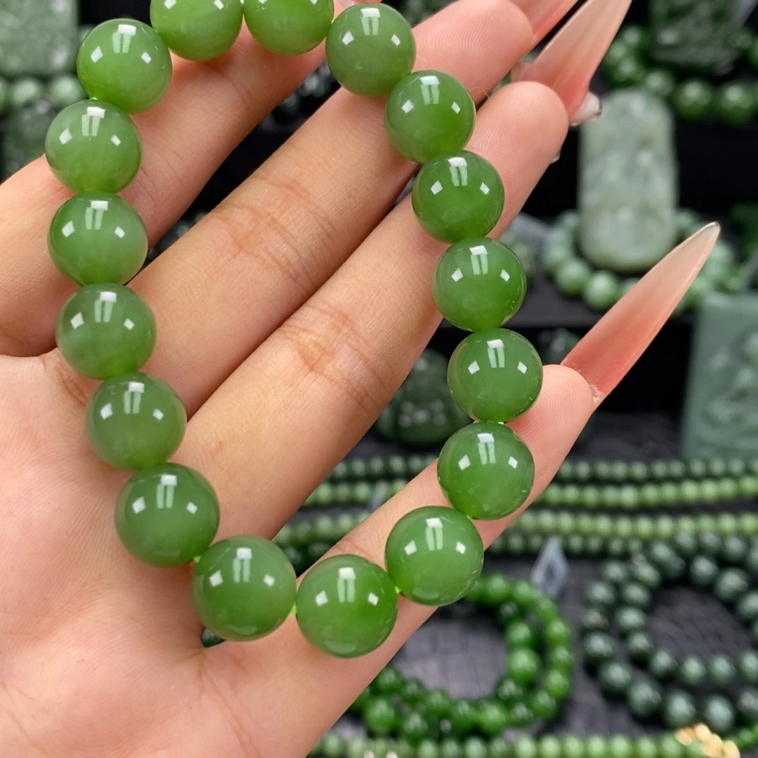 和田玉（碧玉）未镶嵌珠宝奇石