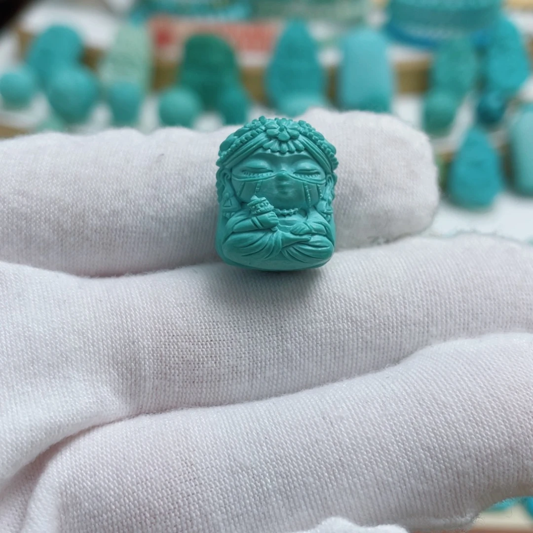 绿松石未镶嵌珠宝奇石