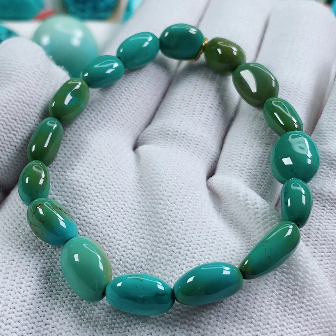 绿松石未镶嵌颈饰