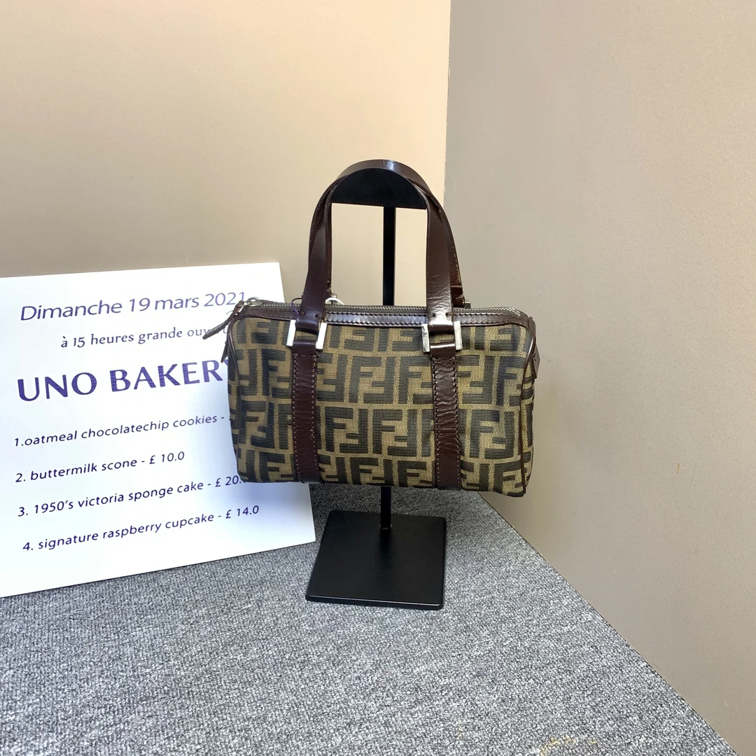 95新 FENDI/芬迪 小怡中古/ 芬迪mini小波士顿/FENDI手拎包