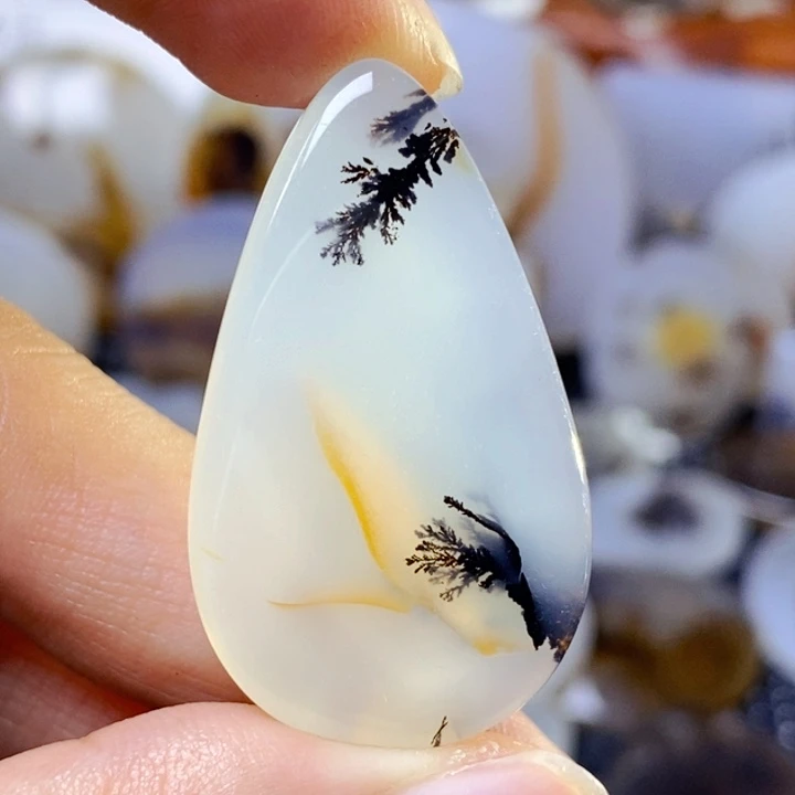 玛瑙/玉髓未镶嵌珠宝半成品