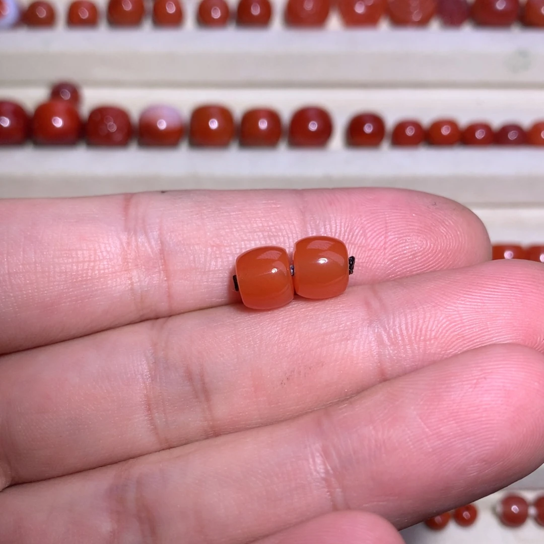 南红玛瑙未镶嵌8×7直切对珠