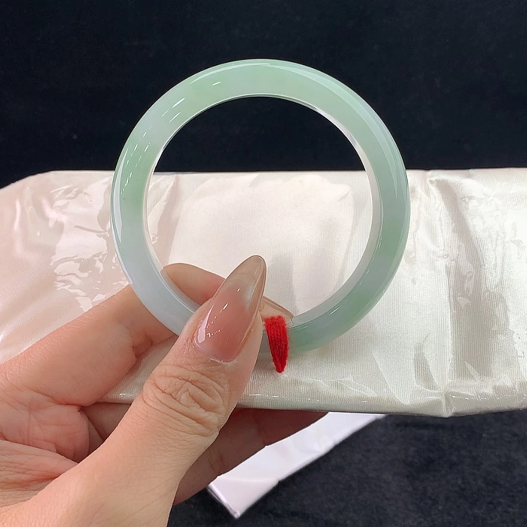【闪购商品】未镶嵌手镯翡翠正57