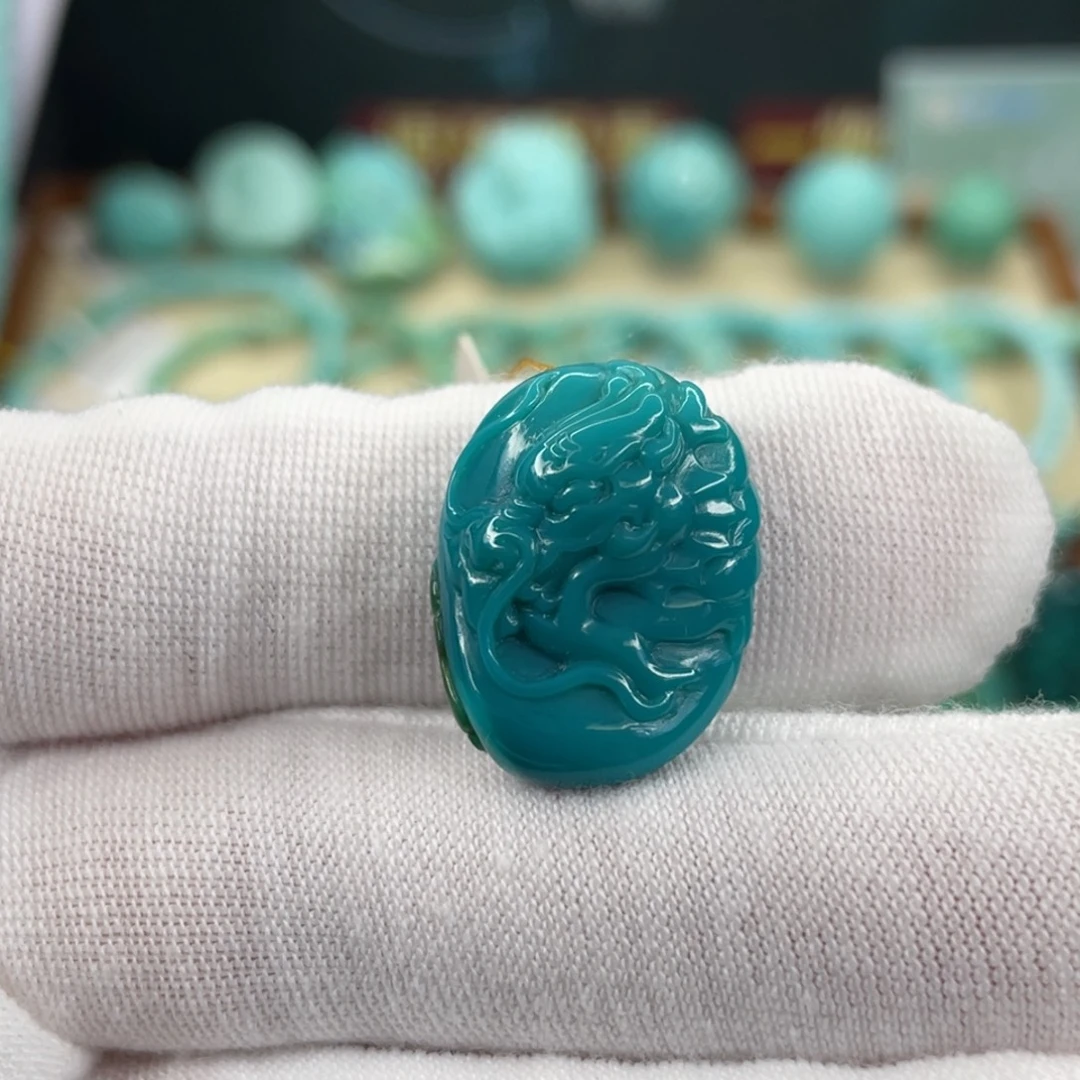 绿松石未镶嵌挂件