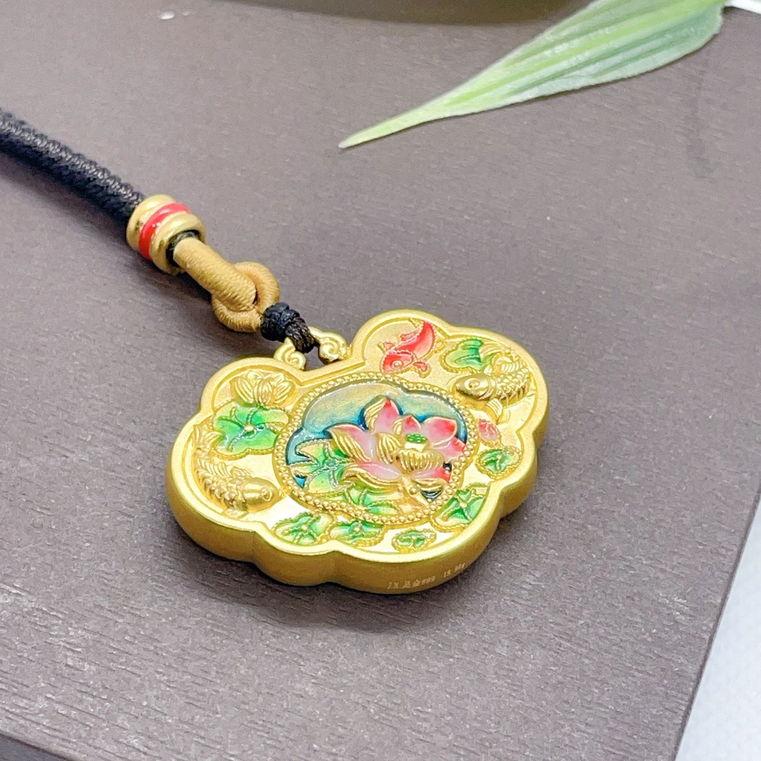足金古法珐琅锦鲤莲花锁包挂坠黄金编绳款锁包挂坠