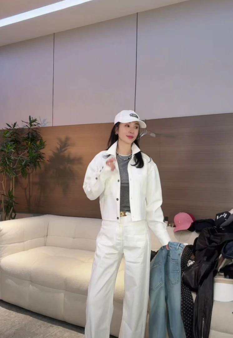 【小雨推荐】2025年新款春款时尚显瘦夹克气质外套女